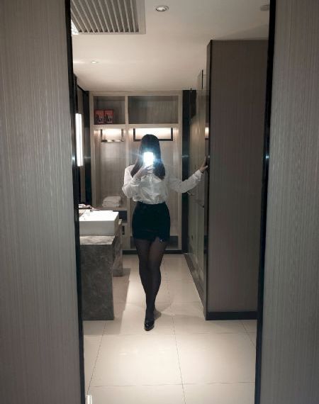 毒蛇王后_午夜激情